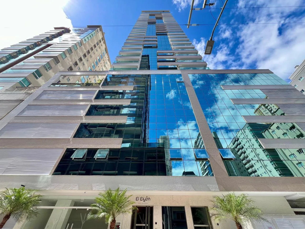 Foto do imóvel Apartamento à venda com 160m2 por R$ 2.800.000,00