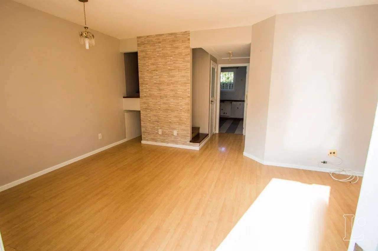Imagem Excelente casa em condomínio fechado -Bairro Cristal
