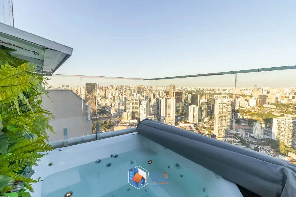 Imagem Cobertura para venda e locação em Pinheiros com 3 quartos, sendo 1 suíte, 198m²