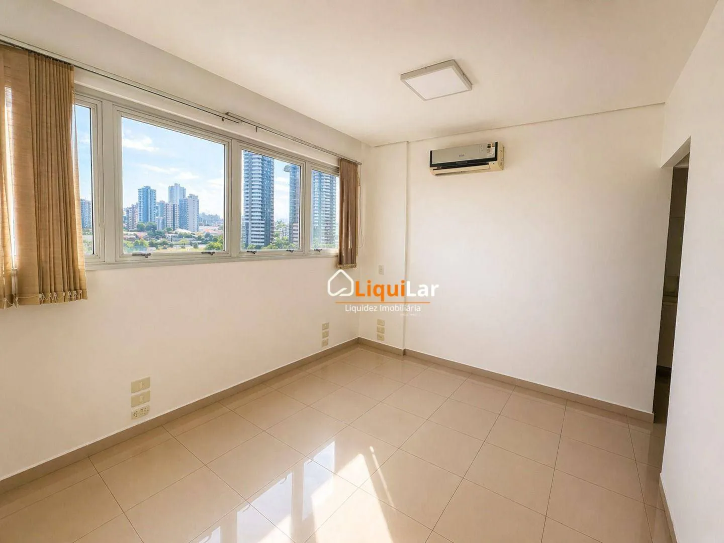Imagem Sala Comercial no Evidence Prime Office - 9º Andar com 41 m² e Vaga Coberta