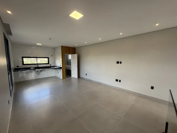 Imagem Casa à Venda, com 4 Vagas e Salão de Lazer