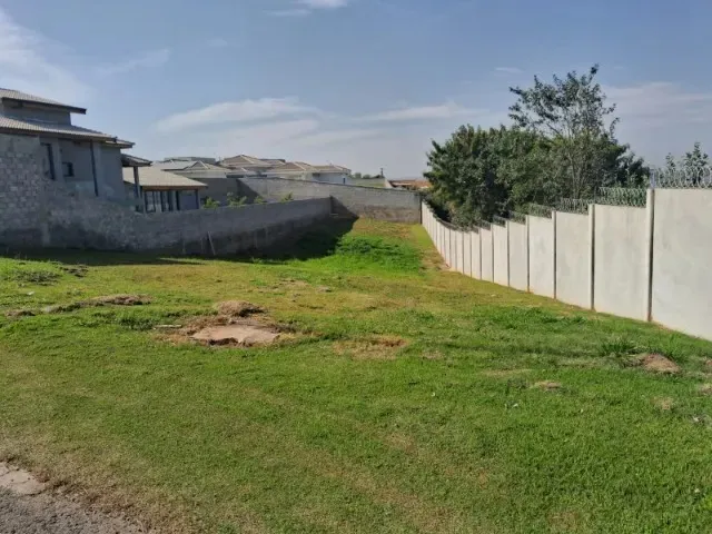 Imagem Terreno de 1.004,54m² com Excelente Topografia no Condomínio Fazenda Alta Vista
