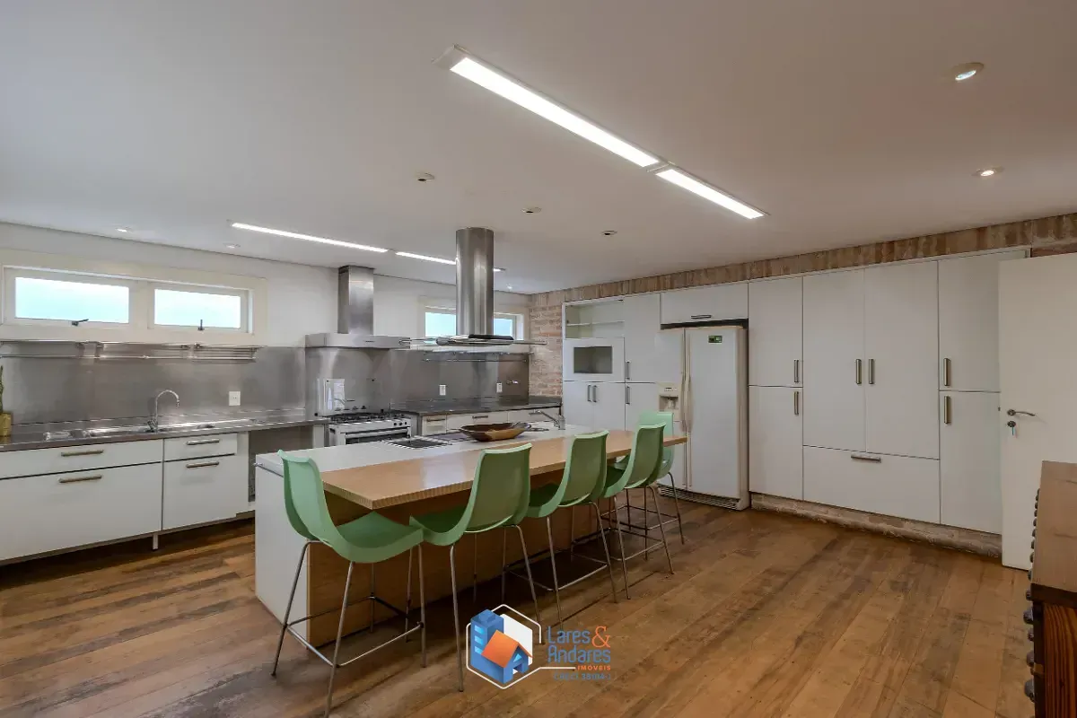 Imagem Casa para venda em Chácara Santo Antônio (Zona Sul) com 4 quartos, sendo 4 suítes, 552m²
