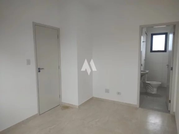 Imagem Villagio Triplex no Macuco com 2 suítes e vaga privativa