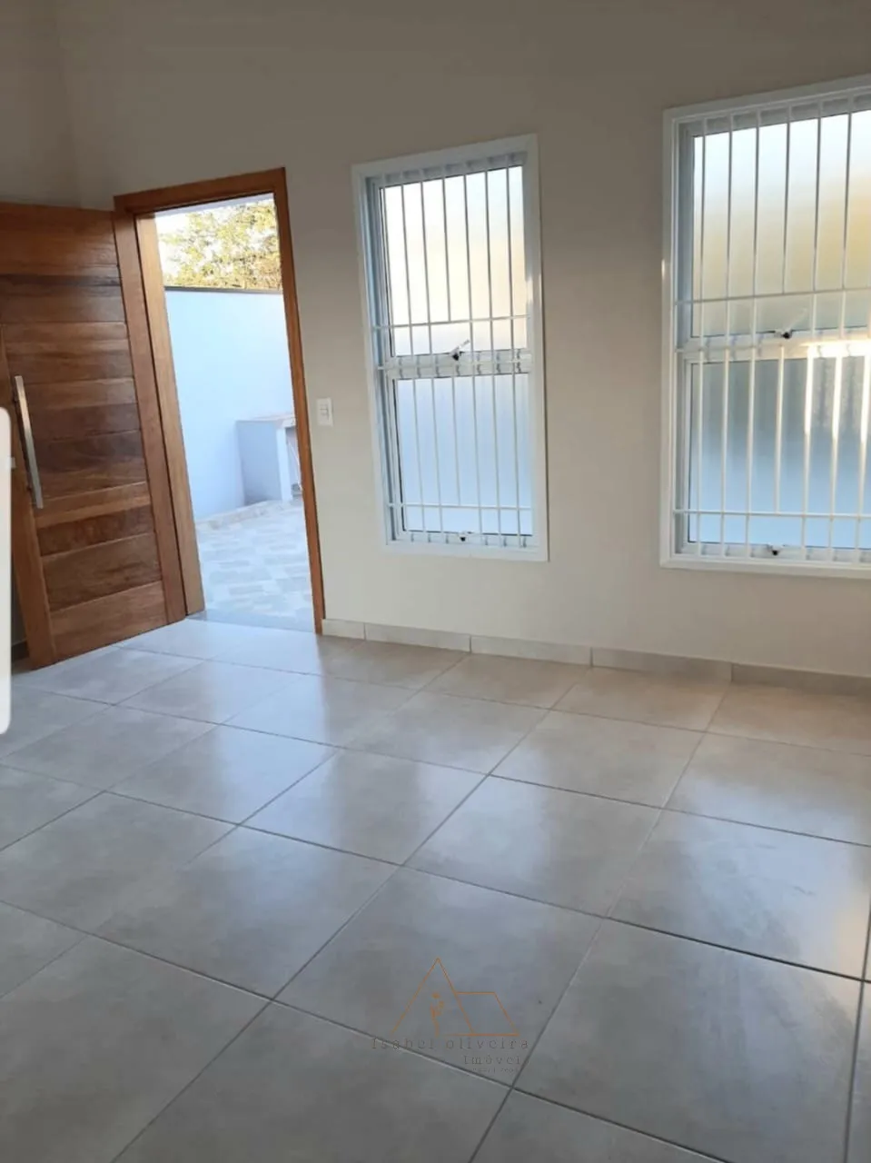 Imagem Excelente oportunidade: Casa à venda em Itu-SP, Vila Lucinda/Romana, 3 quartos, 1 suíte, 1 sala, 2 banheiros, 2 vagas, 81,60m².