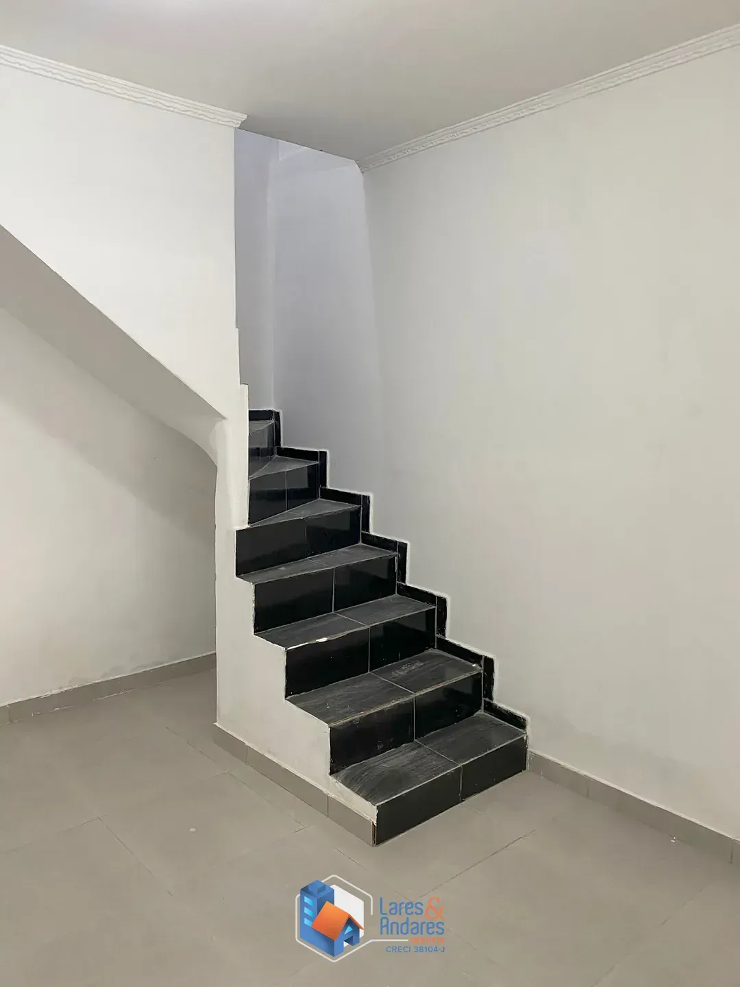 Imagem Sobrado para venda em Cidade Patriarca com 3 quartos, sendo 1 suíte, 174m²