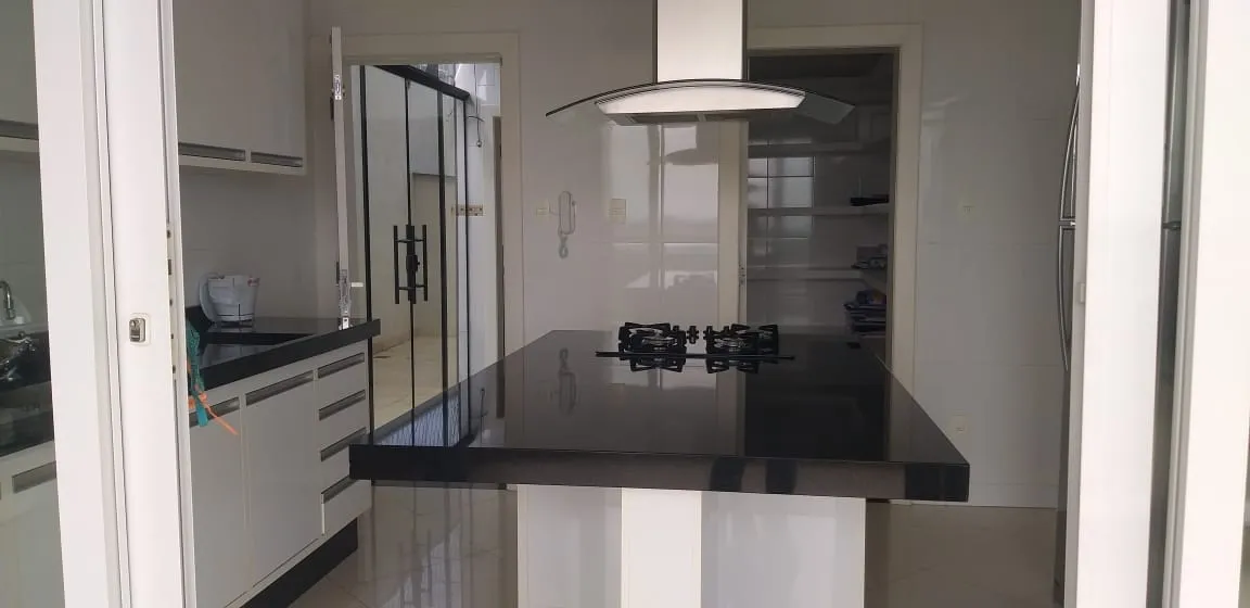 Imagem Casa à venda 3 Quartos, 3 Suites, 3 Vagas, 892.1M², Village Mantiqueira, Guaratinguetá - SP