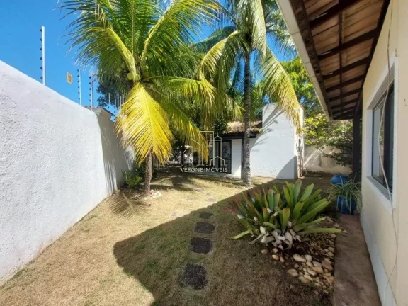 Imagem Casa em Condomínio: 4 Quartos, 3 Suítes, 3 Salas em Piatã, Salvador-BA - 230m² de Pura Elegância e Conforto!