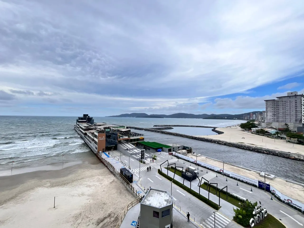 Imagem Apartamento com vista para o mar à venda com 217m2 por R$ 7.800.000,00