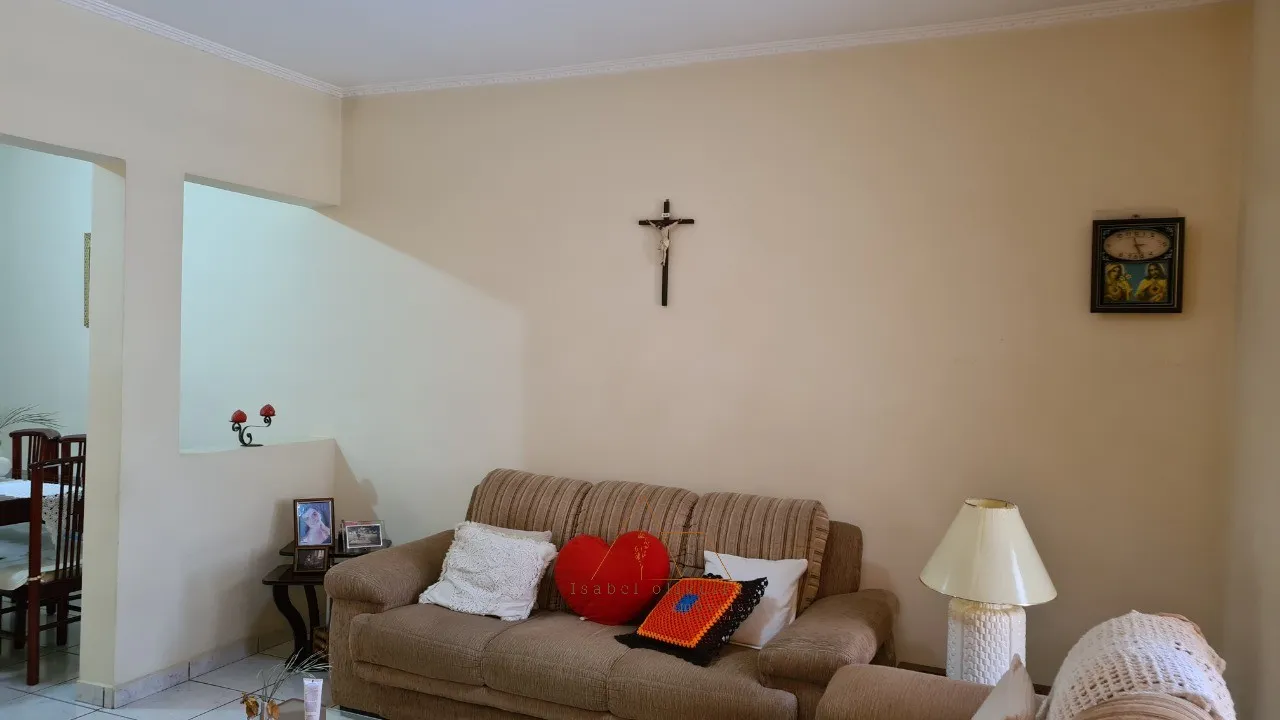 Imagem Imperdível! Casa à venda em Itu-SP, bairro Progresso, 3 quartos, 1 suíte, 1 sala, 3 banheiros, 4 vagas de garagem, 194 m².