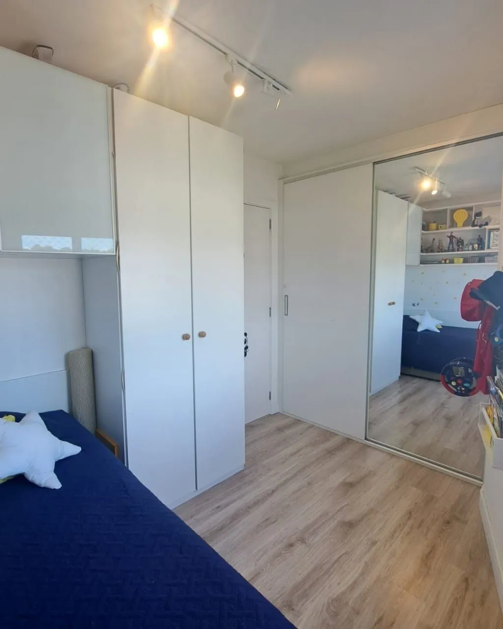 Imagem Apartamento Mobiliado com 2 Quartos e Vista Panorâmica em Porto Alegre
