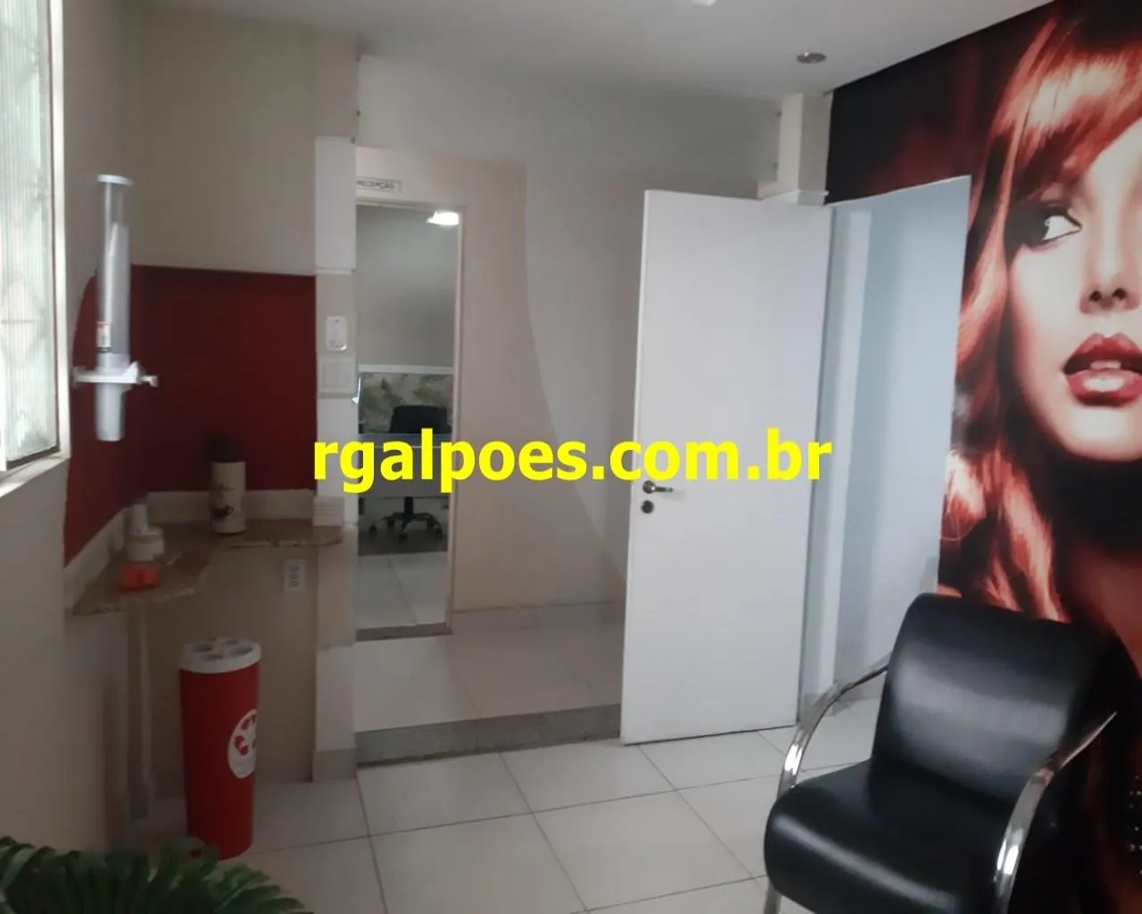 Imagem Salão Comercial para Venda em SÃO JOÃO DE MERITI, Vilar Dos Teles, 4 banheiros