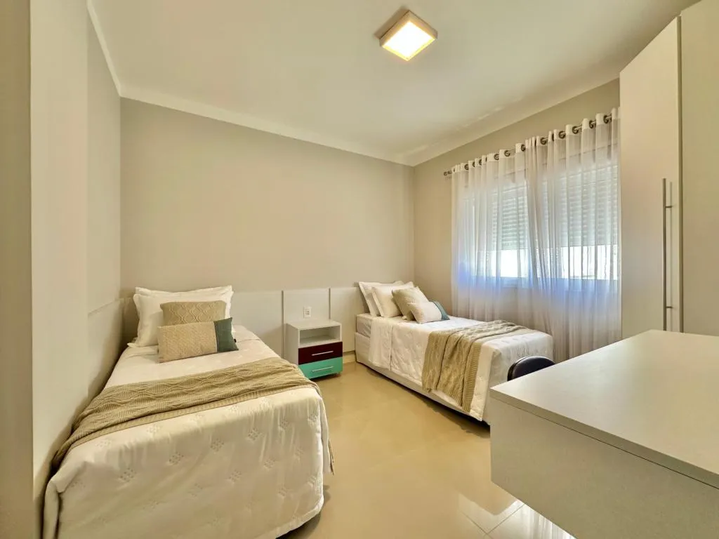 Imagem Apartamento 3 Dormitórios - Bairro Zona Nova
