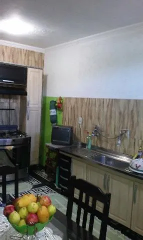 Imagem VENDA DE SOBRADO NA CIDADE MIGUEL BADRA, EM SUZANO/SP, 196m² com 03 andares, 09 quartos, 02 suítes, 03 salas, 02 cozinhas e 02 vagas. CONSULTE-NOS.