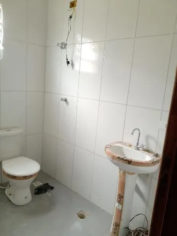 Imagem VENDA DE CASA NO CENTER VILLE, EM ARUJÁ/SP, 257m² com 3 dormitórios, suíte com varanda, sala de estar, cozinha, lavanderia e 01 vaga. CONSULTE-NOS.