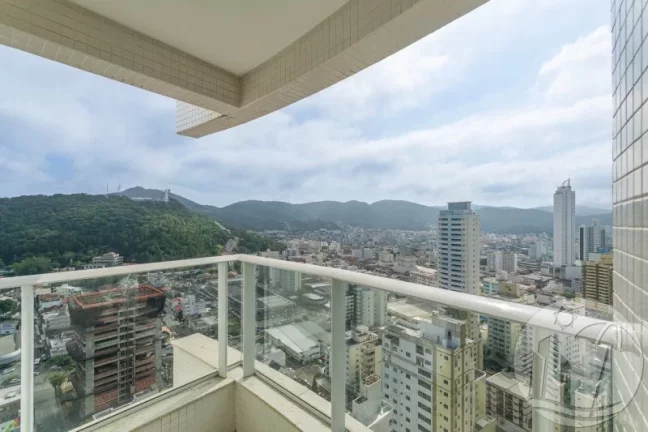 Imagem Apartamento Decorado 3 Suítes e 3 Vagas no coração de Balneário Camboriú