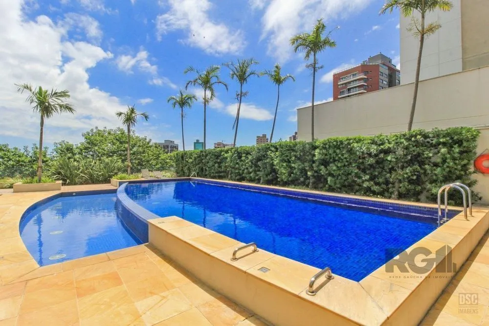 Imagem Apartamento com 3 suítes e 161m² à venda em Petrópolis, Porto Alegre.