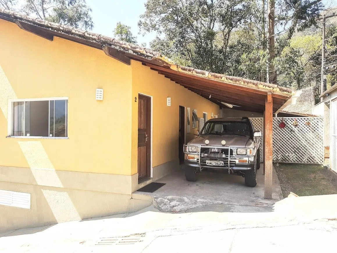 Foto do imóvel Casa em Condomínio para Venda em Teresópolis / RJ em Rua Pará