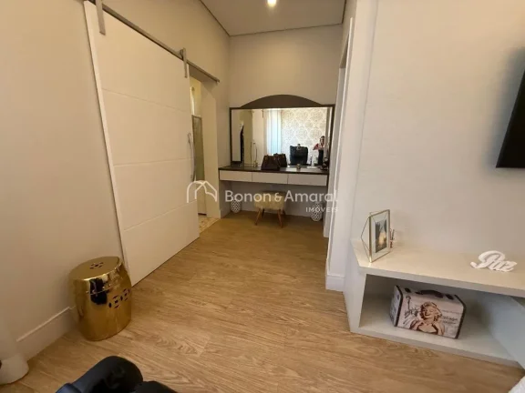 Imagem Casa à venda no Condomínio Athenas, em Paulínia, com design moderno, o imóvel apresenta um conce...