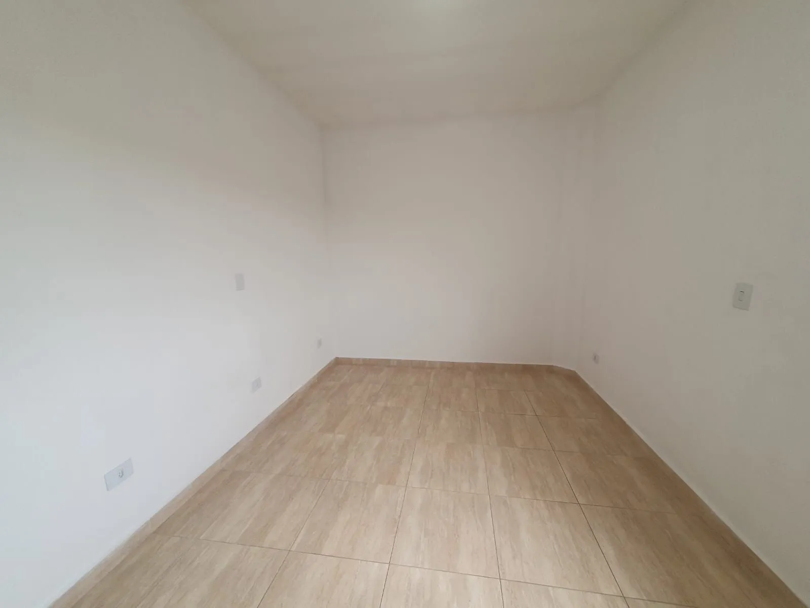 Imagem Investimento à Beira-Mar: Prédio Moderno e Renda Garantida em Balneário Gaivotas