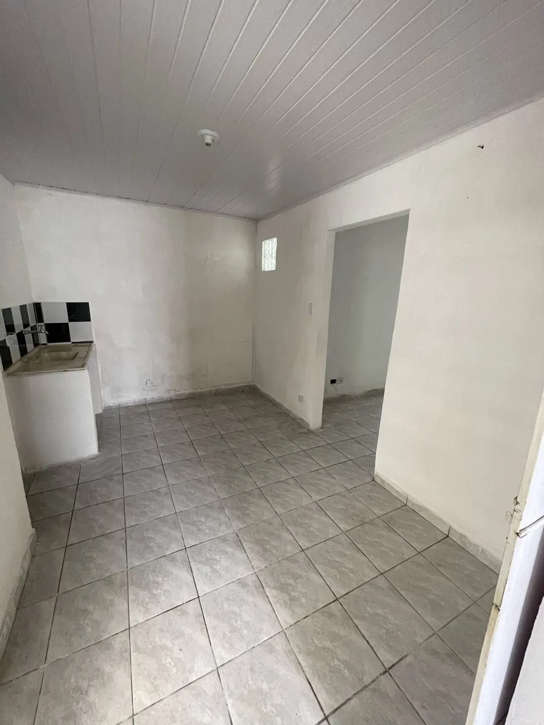 Imagem Casa à venda 2 Quartos, 1 Vaga, 300M², Água Preta, Pindamonhangaba - SP