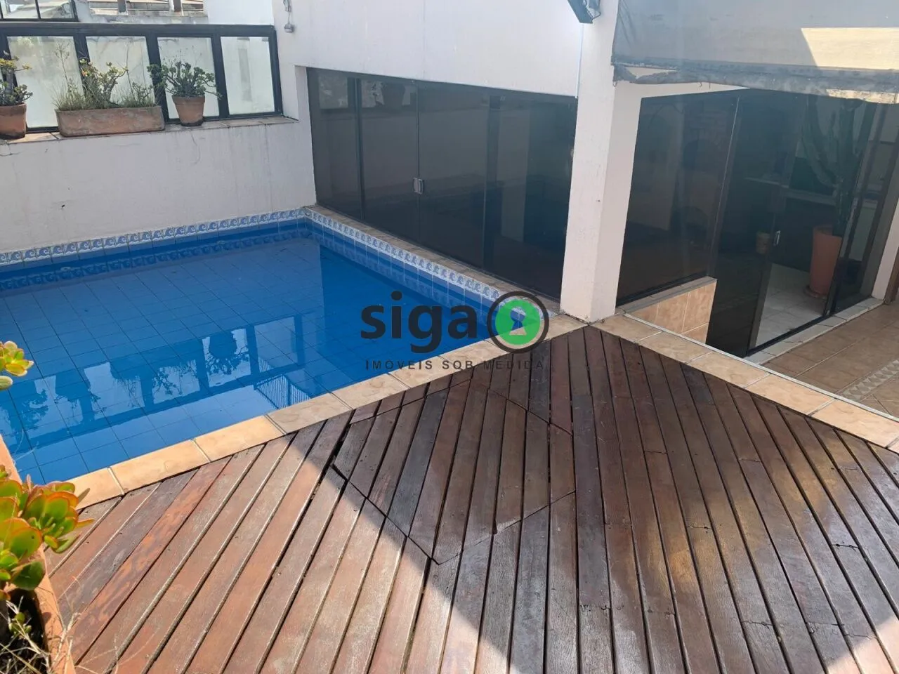 Imagem VENDE na Vila Suzana (Região do Morumbi) COBERTURA com 3 quartos, uma suíte, 3 Vagas + Depósito