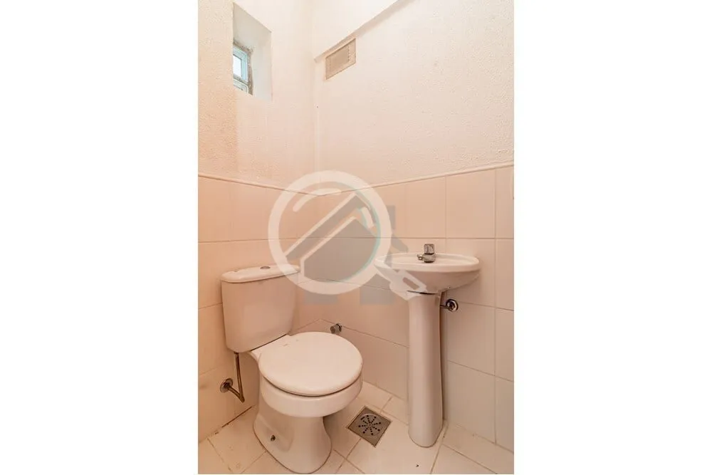 Imagem Sala comercial com dezenove metros quadrados, no sexto andar, situada na Rua Joaquim Nabuco, cidade ...