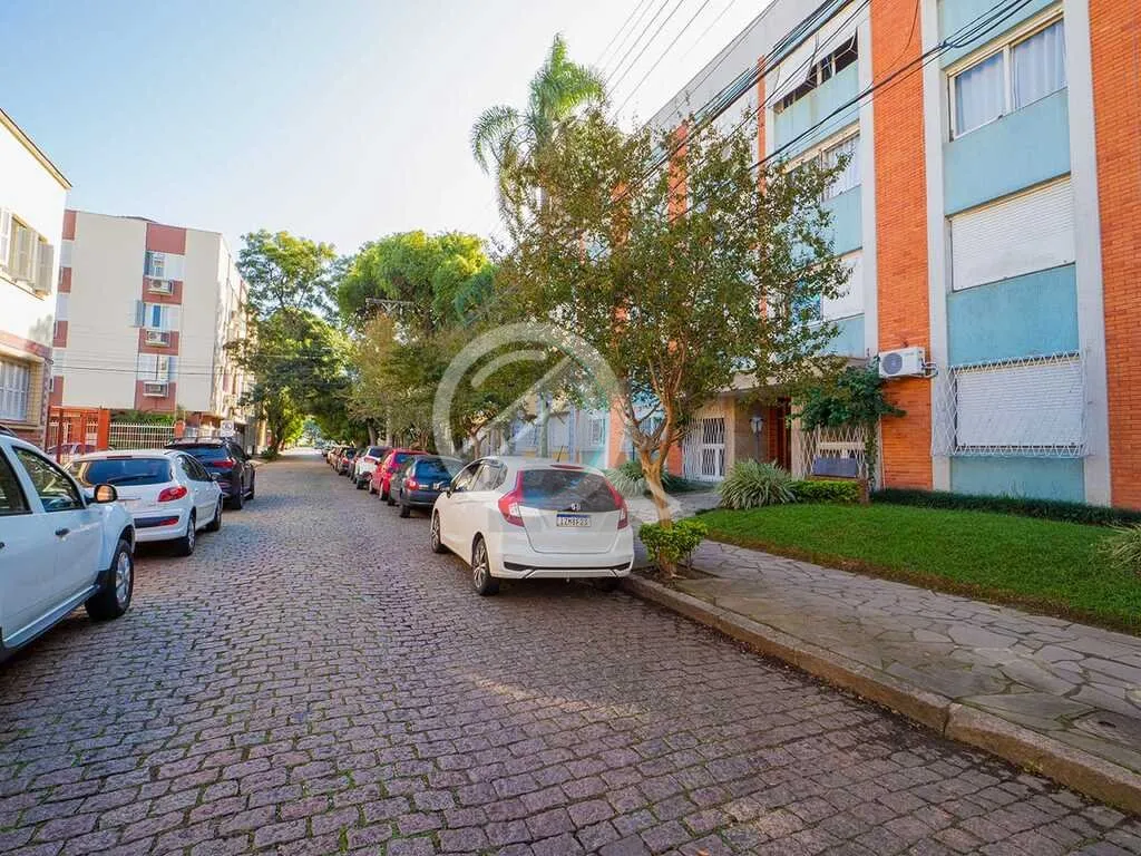 Imagem Apartamento no bairro Menino Deus localizado junto ao Shopping Praia de Belas e da Orla do Guaíba, ...