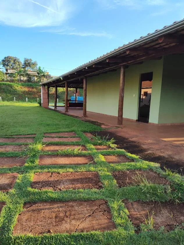 Imagem Vendo Chácara em Itatiaiuçu/MG com 1.610 m² de area