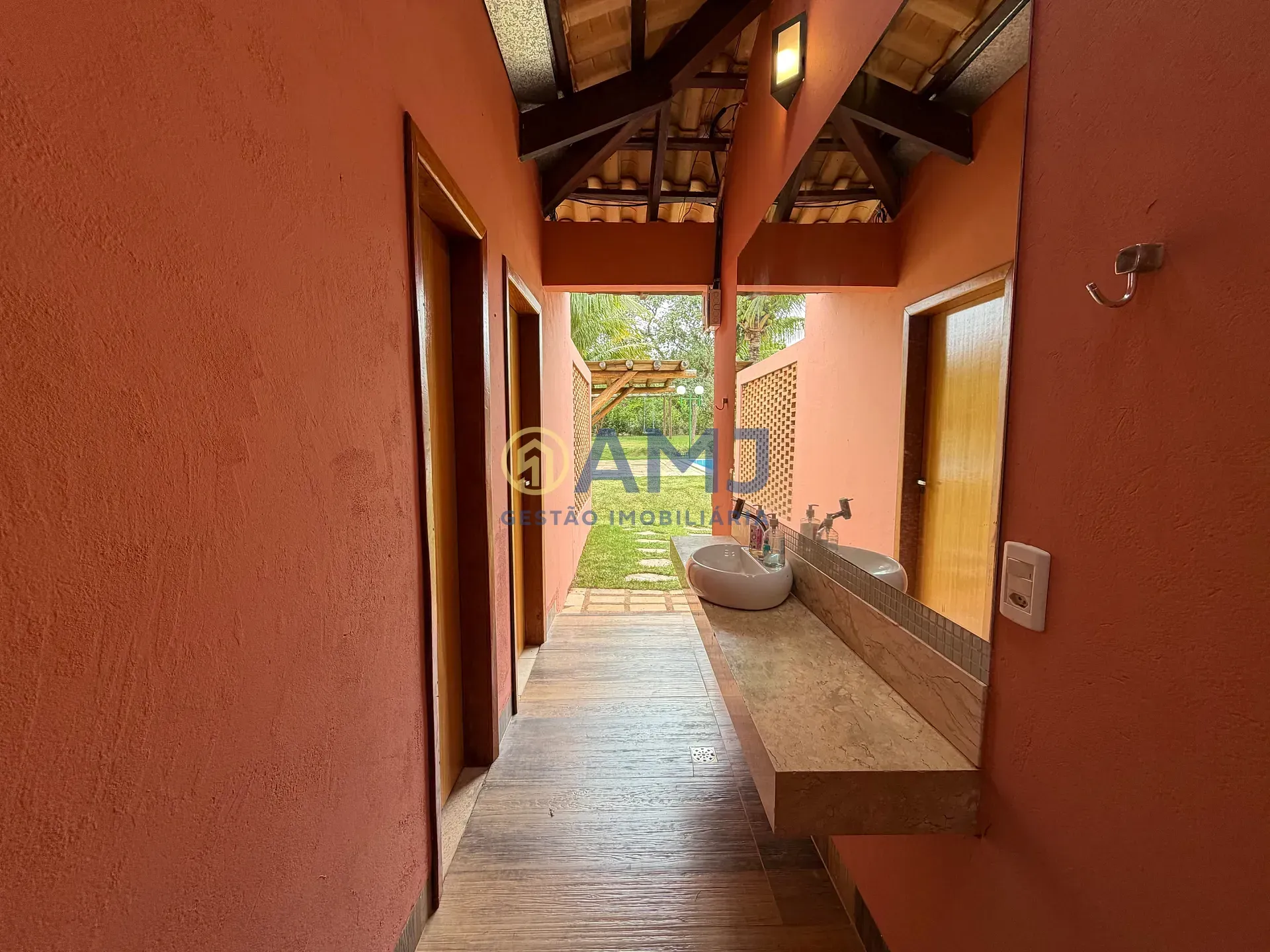 Imagem Casa de Alto Padrão para Aluguel no Condomínio Alto da Boa Vista - Senador Canedo