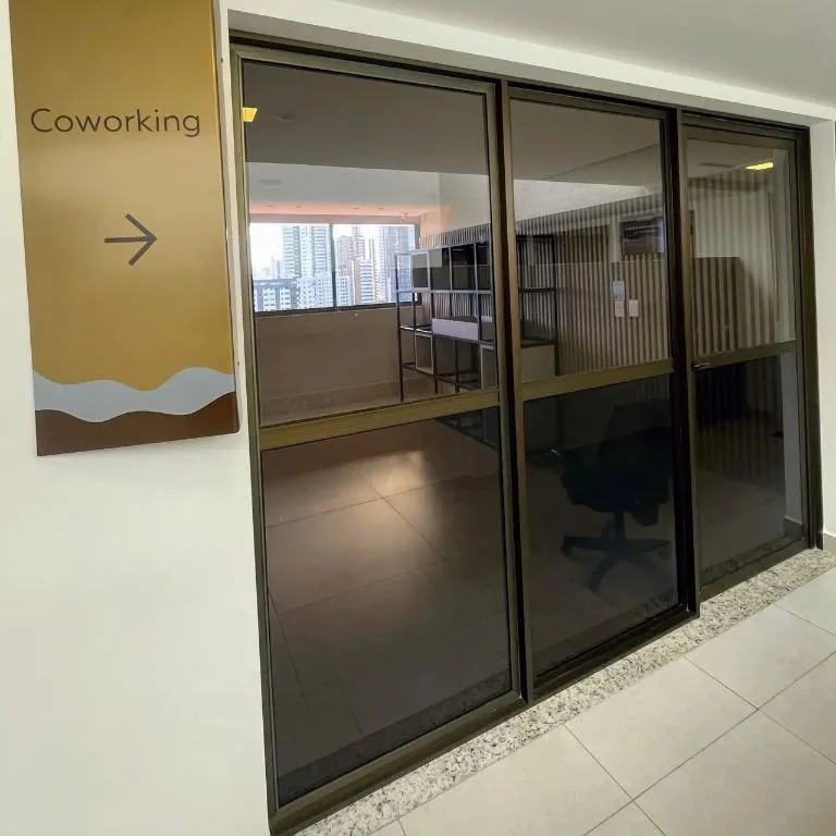 Imagem Apartamento com 65m², 2 quartos e lazer completo no Cabo Branco. Conforto, sofisticação e localização privilegiada perto da praia.