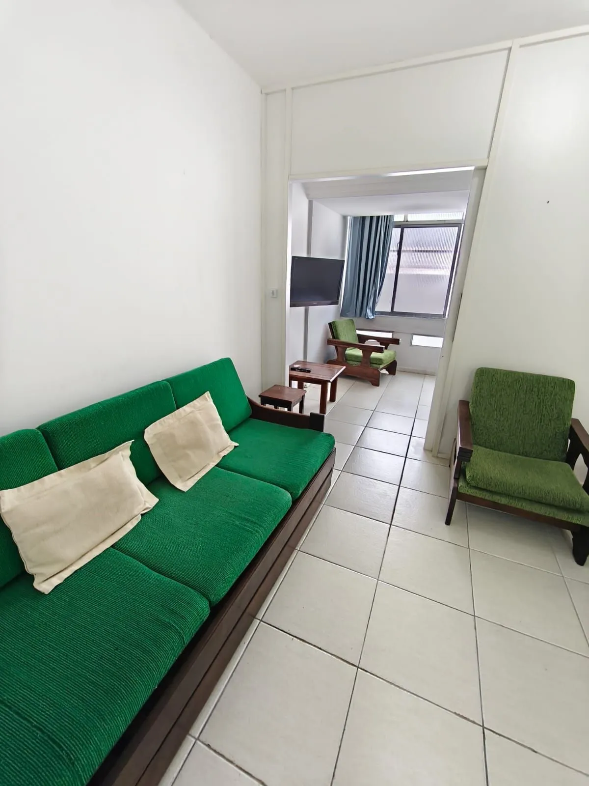 Imagem Apartamento Mobiliado 2 Dormitórios com Vaga Coberta, Centro, Capão da Canoa