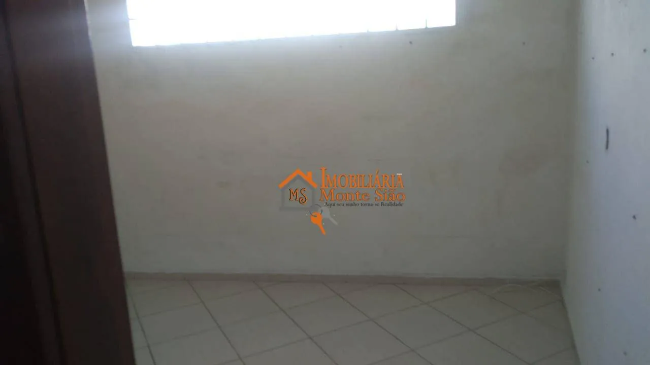 Imagem Sobrado com 7 dormitórios à venda, 160 m² por R$ 670.000,00 - Jardim Cumbica - Guarulhos/SP