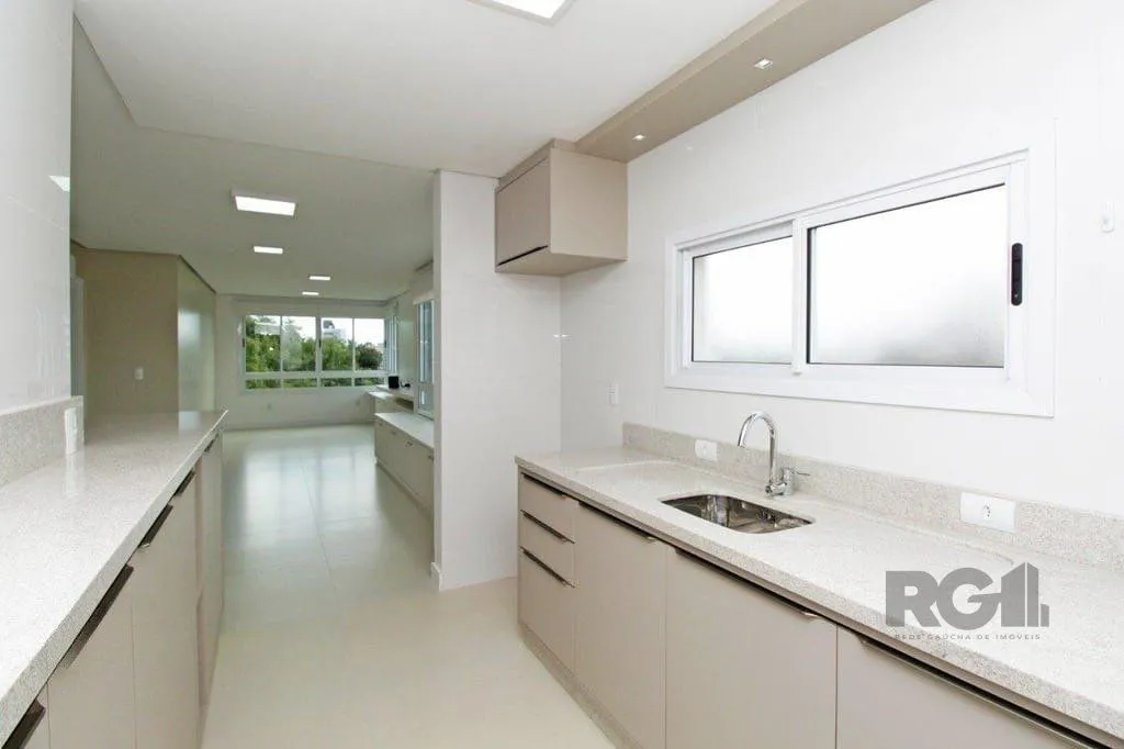 Imagem Excelente apartamento de 98m² com 3 dormitórios e 2 vagas.