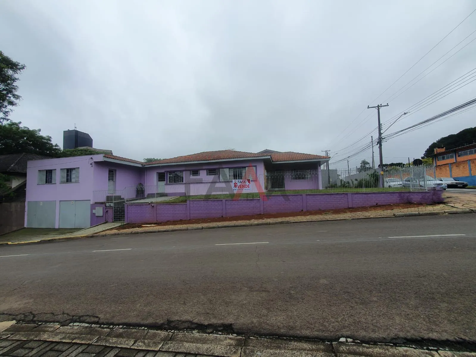 Imagem casa a venda próximo ao GRESGA no centro em Guarapuava - PR