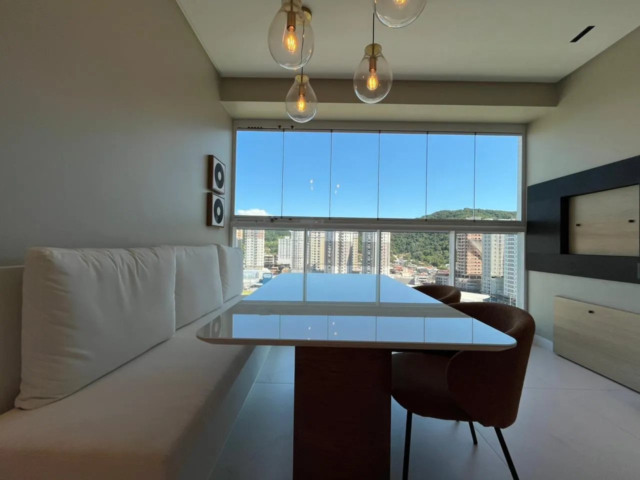 Imagem Apartamento com vista para o mar à venda com 87m2 por R$ 1.590.000,00