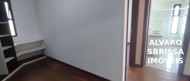 Imagem Apartamento com 4 vagas, 4 dormitórios sendo 2 suítes, todos com armários, portas balcões, venezianas automáticas e lindas vistas. 287m2. 1 por andar