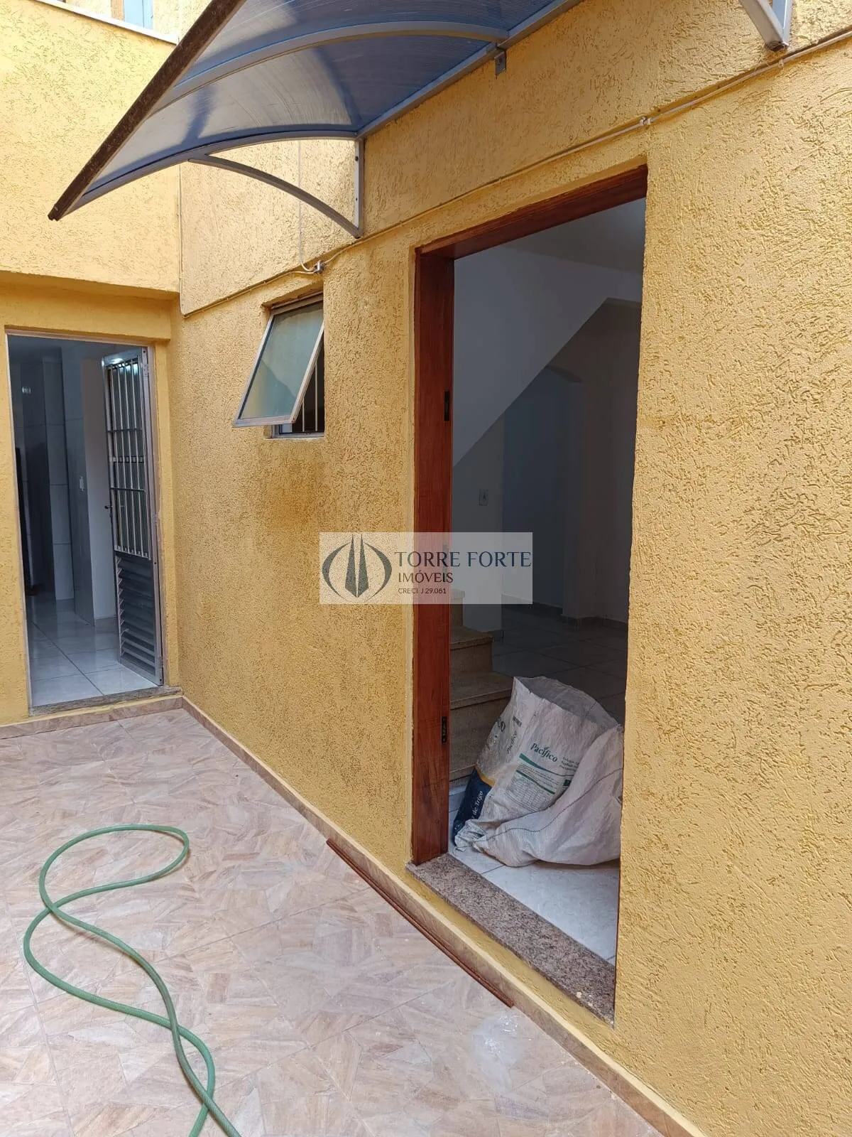 Imagem Linda Casa com 3 dormitórios, Próximo à estação São Mateus do Monotrilho