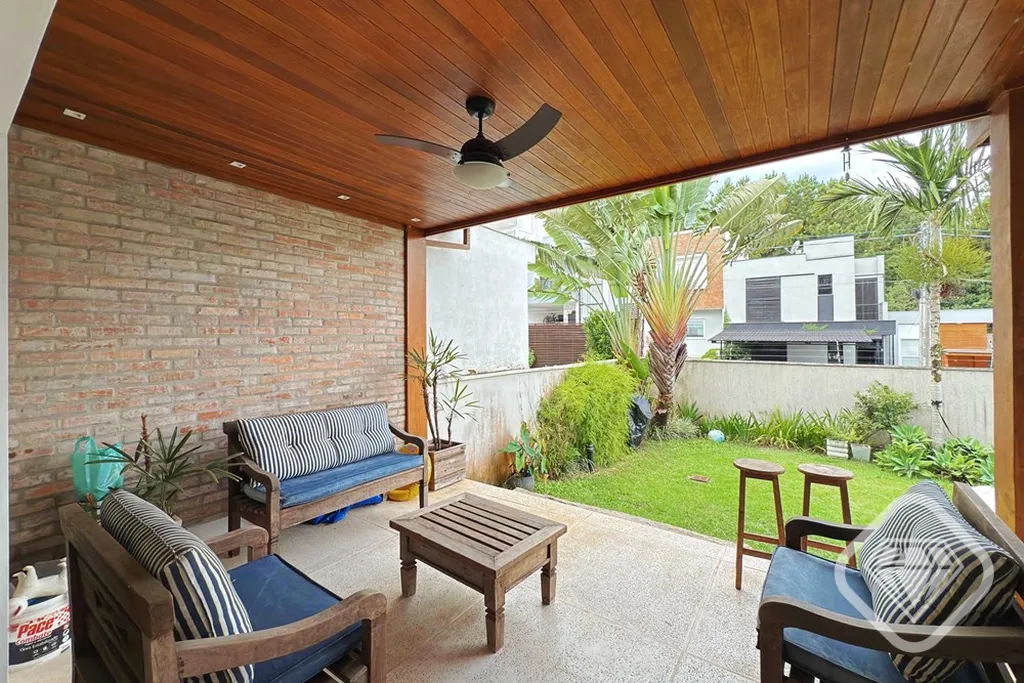 Imagem Casa em condomínio no Lagos de Nova Ipanema, com projeto contemporâneo e ambientes pensados para u...