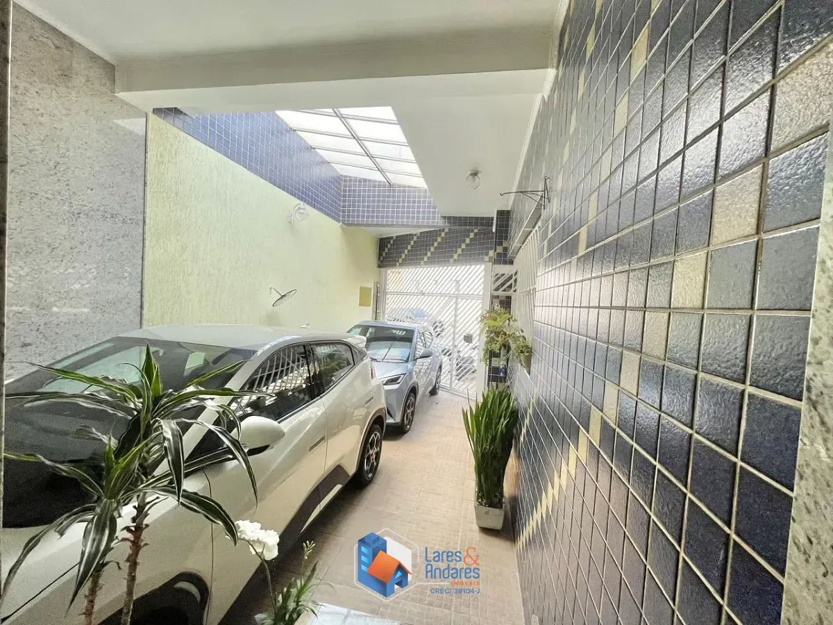 Foto do imóvel Sobrado para venda em Chácara Mafalda com 3 quartos, sendo 1 suíte, 141m² em Avenida Luca