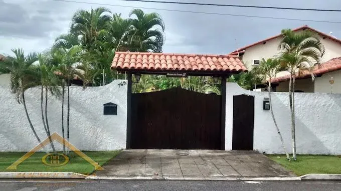 Imagem Casa em Condomínio para Venda em Cabo Frio / RJ no bairro Braga