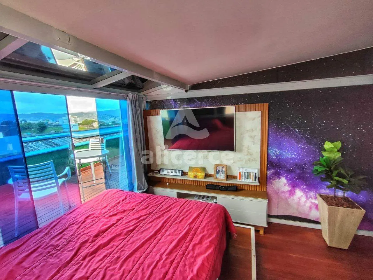 Imagem Cobertura à venda com 1 quarto , 64m² em Coqueiros Florianópolis