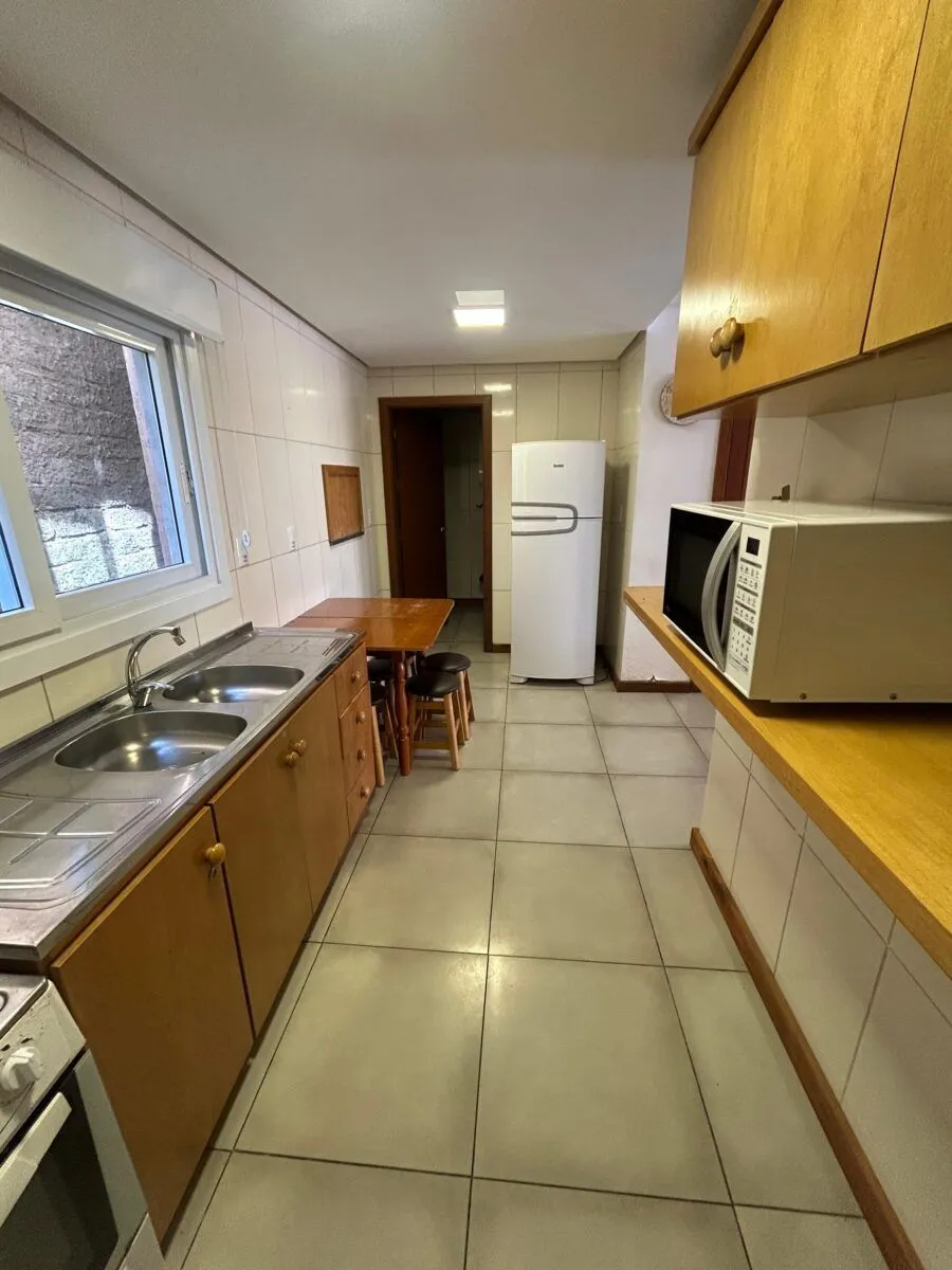 Imagem Casa em Canela no bairro Vila Maggi de 4 dormitórios