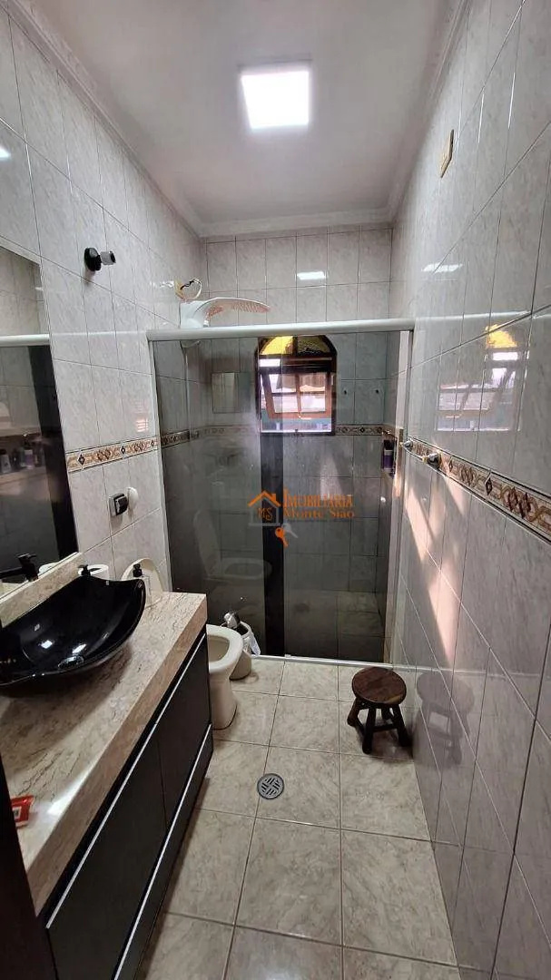 Imagem Sobrado com 4 dormitórios à venda, 255 m² por R$ 1.100.000,00 - Jardim Cumbica - Guarulhos/SP