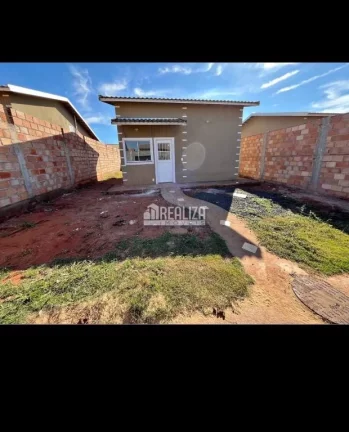 Casa à venda no Residencial Ilha de Marajó III, Uberaba - 2 dormitórios e 2 garagens