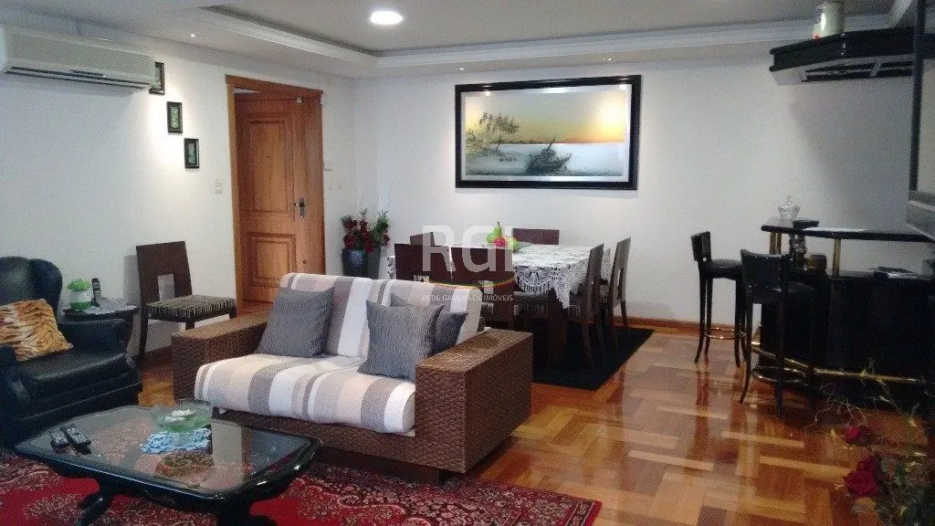 Imagem Apartamento para Venda - 238.12m², 3 dormitórios, sendo 1 suites, 3 vagas - Menino Deus