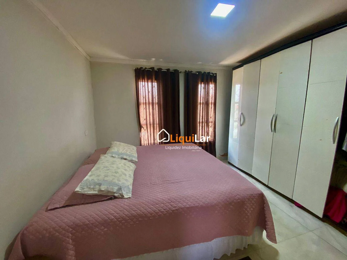 Imagem Oportunidade | Casa com 4 Quartos e 2 Suítes