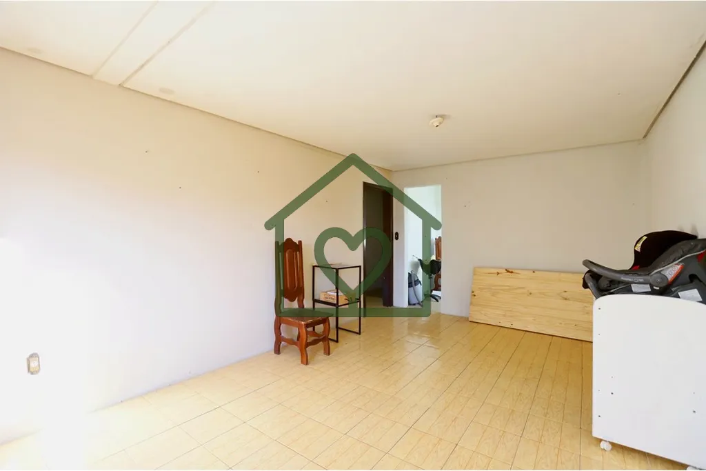 Imagem Encontre o lar perfeito para sua família nesta espaçosa casa residencial situada na encantadora Ru...