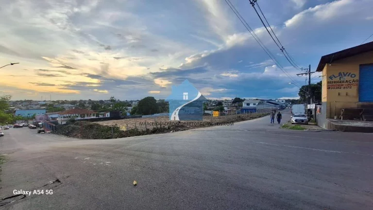 Imagem Terreno em Flores