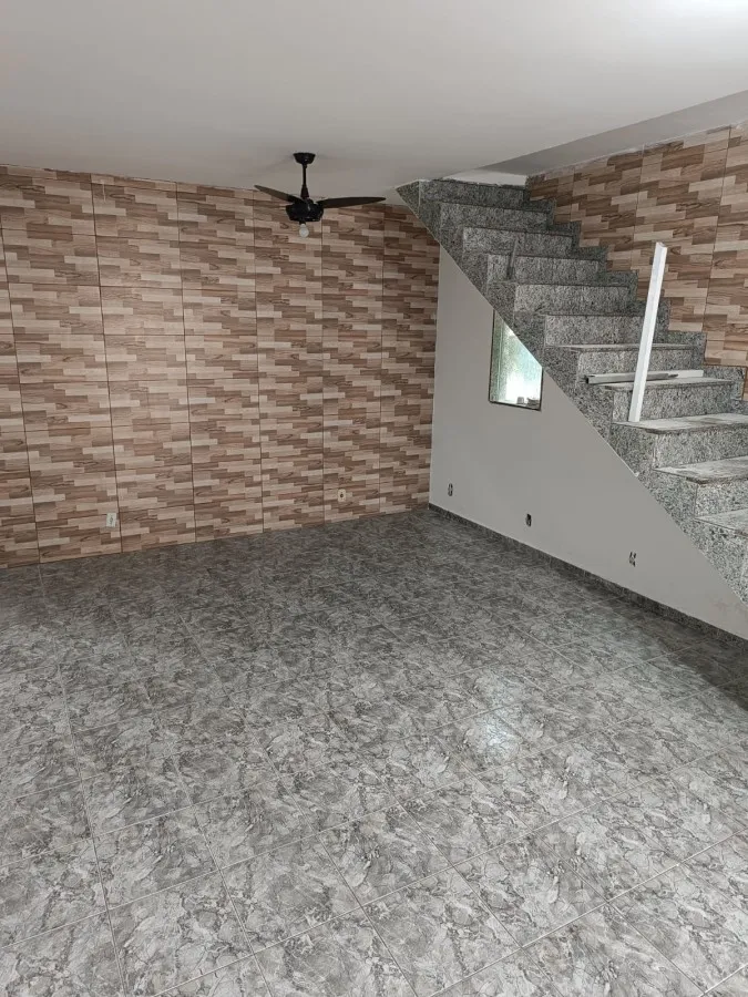 Imagem Casa em Condomínio para Venda em Itaboraí, Centro (Manilha), 4 dormitórios, 1 suíte, 2 banheiros, 1 vaga